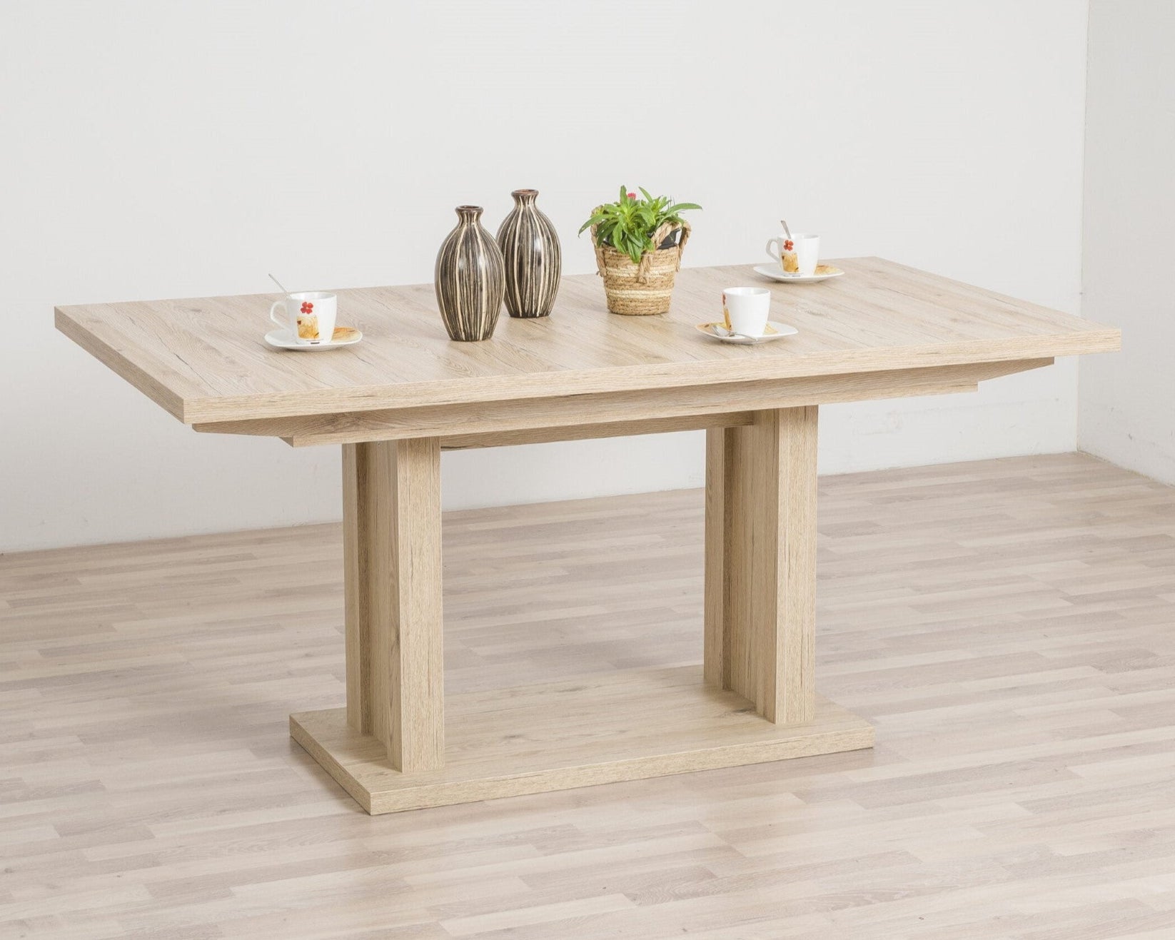 Raztegljiva miza Avant-D