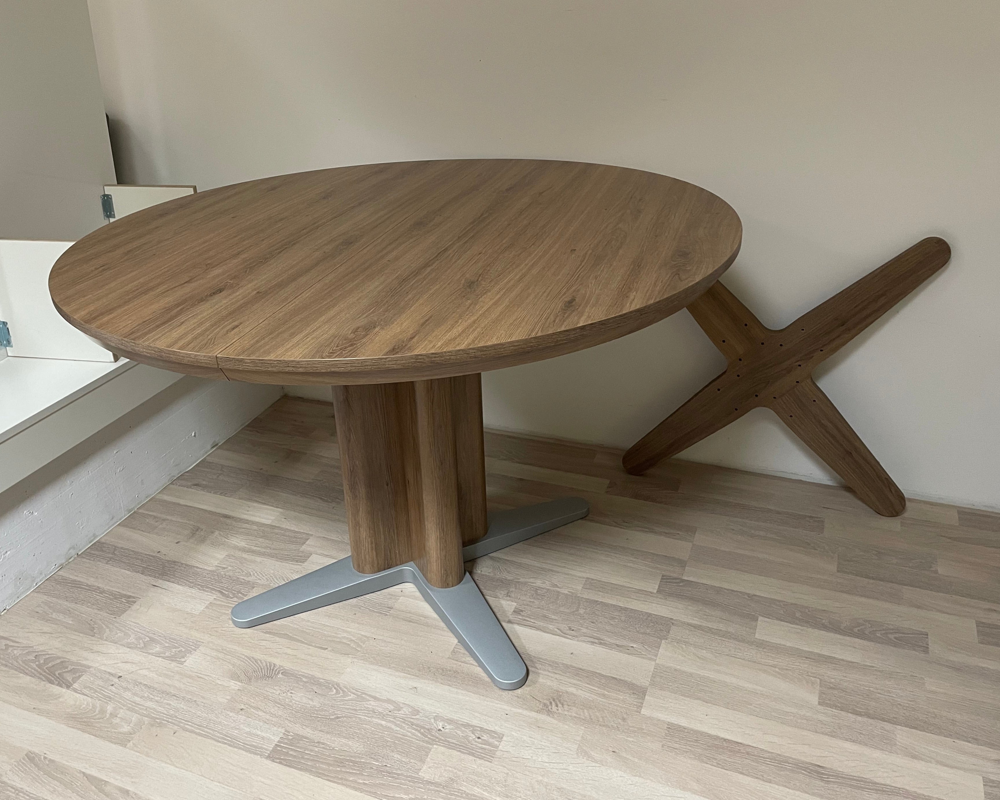 ODPRODAJA mize Petra - ⌀120 + pod. 40 cm