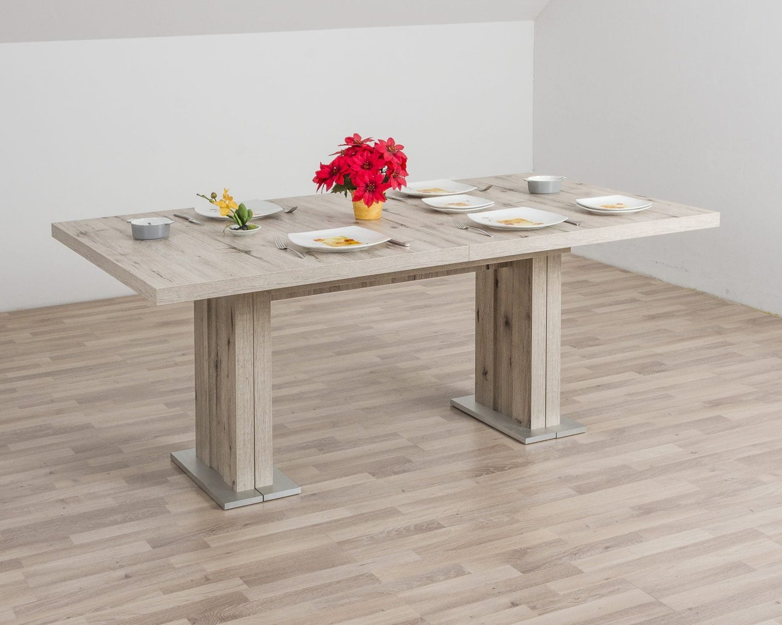 Raztegljiva miza Grand